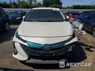 Piąte zdjęcie samochodu w środku: 2017 TOYOTA PRIUS PRIME ADVANCED VIN:JTDKARFP5H3060879 - miniatura