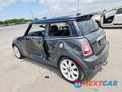 Drugie zdjęcie samochodu z przodu: 2011 MINI COOPER S VIN:WMWSV3C54BTY15934 - miniatura