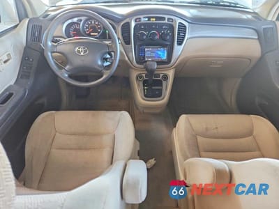 Zdjęcie 8 z 13 samochodu: 2001 TOYOTA HIGHLANDER BASE VIN:JTEGF21A810028125 - miniatura