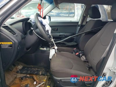 Zdjęcie 7 z 11 samochodu: 2012 KIA SOUL BASE VIN:KNDJT2A54C7422687 - miniatura