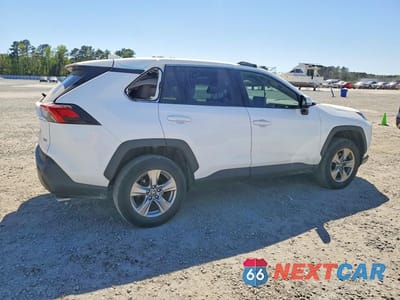 Trzecie zdjęcie samochodu z tyłu: 2023 TOYOTA RAV4 XLE VIN:2T3W1RFV6PC239817 - miniatura