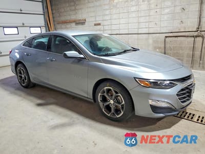Czwarte zdjęcie samochodu z boku: 2024 CHEVROLET MALIBU VIN:1G1ZD5ST5RF135140 - miniatura