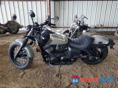 Trzecie zdjęcie samochodu z tyłu: 2024 HONDA VT750 C2B VIN:JH2RC5371RK401358 - miniatura