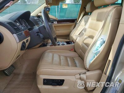 Zdjęcie 7 z 12 samochodu: 2005 VOLKSWAGEN TOUAREG 4.2 VIN:WVGCM77L25D005612 - miniatura