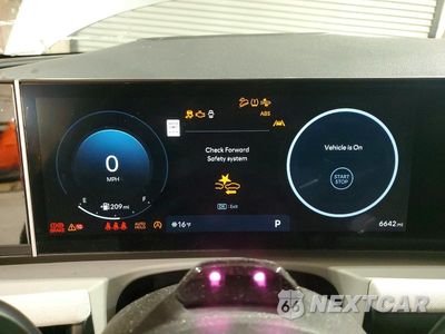 Zdjęcie 9 z 13 samochodu: 2025 HYUNDAI TUCSON LIMITED VIN:5NMJECDE5SH606510 - miniatura