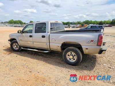Drugie zdjęcie samochodu z przodu: 2004 CHEVROLET SILVERADO K2500 VIN:1GCGK23U14F127751 - miniatura