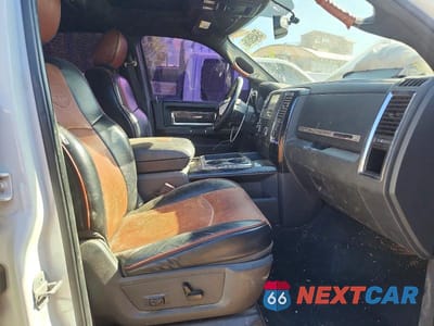 Piąte zdjęcie samochodu w środku: 2011 DODGE RAM 3500 VIN:3D73Y4HL2BG635933 - miniatura