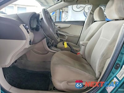 Zdjęcie 7 z 11 samochodu: 2010 TOYOTA COROLLA LE VIN:1NXBU4EE5AZ305475 - miniatura