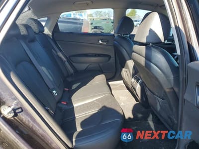 Zdjęcie 10 z 12 samochodu: 2017 KIA OPTIMA HYBRID EX VIN:KNAGU4LE9H5011320 - miniatura