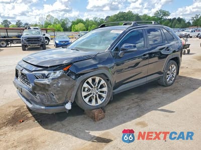2021 TOYOTA RAV4 XLE PREMIUM 2T3C1RFV2MC170915 - główne zdjęcie licytacji z USA - miniatura