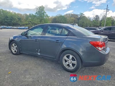 Drugie zdjęcie samochodu z przodu: 2013 CHEVROLET CRUZE LT VIN:1G1PC5SB2D7235457 - miniatura