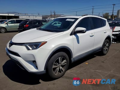 2018 TOYOTA RAV4 XLE 2T3WFREV0JW476327 - główne zdjęcie licytacji z USA - miniatura