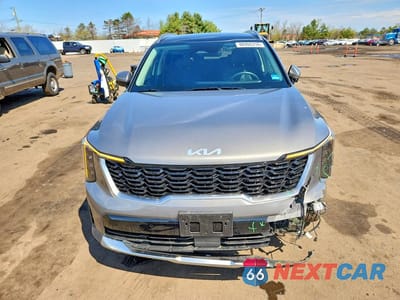 Piąte zdjęcie samochodu w środku: 2025 KIA SORENTO PLUG-IN HYBRID EX VIN:KNDRJDJHXS5328449 - miniatura