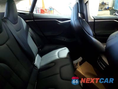 Zdjęcie 10 z 12 samochodu: 2016 TESLA MODEL S VIN:5YJSA1E48GF157777 - miniatura
