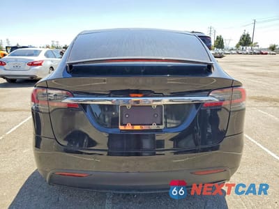 Zdjęcie 6 z 12 samochodu: 2016 TESLA MODEL X VIN:5YJXCBE28GF021332 - miniatura