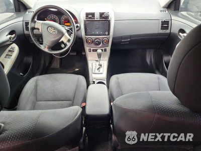 Zdjęcie 8 z 12 samochodu: 2010 TOYOTA COROLLA S VIN:1NXBU4EE2AZ207701 - miniatura