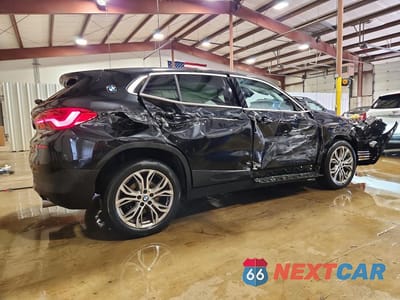 Trzecie zdjęcie samochodu z tyłu: 2019 BMW X2 XDRIVE28I VIN:WBXYJ5C52K5N39202 - miniatura