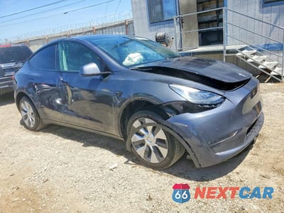 Czwarte zdjęcie samochodu z boku: 2021 TESLA MODEL Y VIN:5YJYGAEE3MF234276 - miniatura