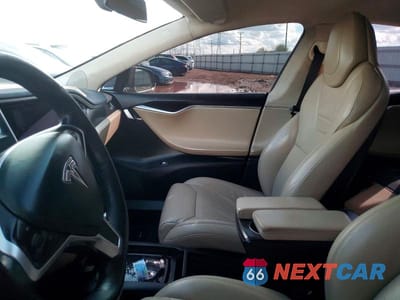 Zdjęcie 7 z 11 samochodu: 2017 TESLA MODEL S VIN:5YJSA1E2XHF190621 - miniatura
