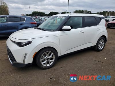2023 KIA SOUL LX KNDJ23AU2P7868102 - główne zdjęcie licytacji z USA - miniatura