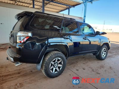 Trzecie zdjęcie samochodu z tyłu: 2020 TOYOTA 4RUNNER TRD OFF-ROAD PREMIUM VIN:JTEBU5JR7L5822885 - miniatura