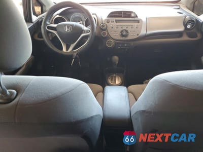 Zdjęcie 8 z 11 samochodu: 2013 HONDA FIT VIN:JHMGE8H34DC053493 - miniatura