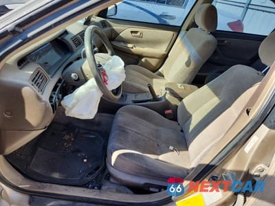 Zdjęcie 7 z 12 samochodu: 2001 TOYOTA CAMRY LE VIN:JT2BG28K110606441 - miniatura