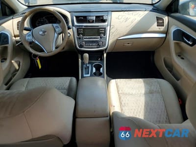 Zdjęcie 8 z 12 samochodu: 2016 NISSAN ALTIMA 2.5 SV VIN:1N4AL3AP6GC148516 - miniatura