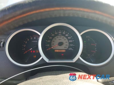 Zdjęcie 9 z 11 samochodu: 2005 TOYOTA TACOMA ACCESS CAB VIN:5TEUU42N05Z050054 - miniatura