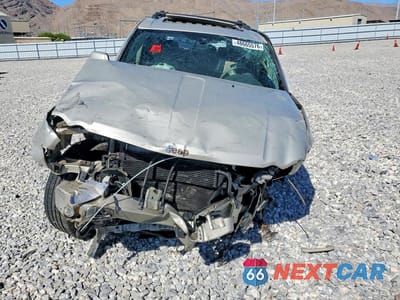 Piąte zdjęcie samochodu w środku: 2008 JEEP GRAND CHEROKEE LIMITED VIN:1J8HR58278C107626 - miniatura