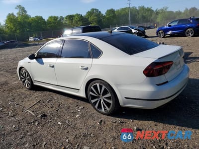 Drugie zdjęcie samochodu z przodu: 2018 VOLKSWAGEN PASSAT GT VIN:1VWJM7A34JC048706 - miniatura