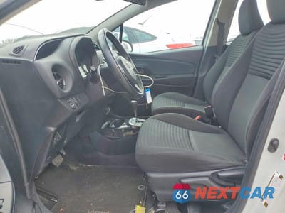 Zdjęcie 7 z 12 samochodu: 2018 TOYOTA YARIS 5-DOOR L VIN:VNKKTUD37JA088494 - miniatura