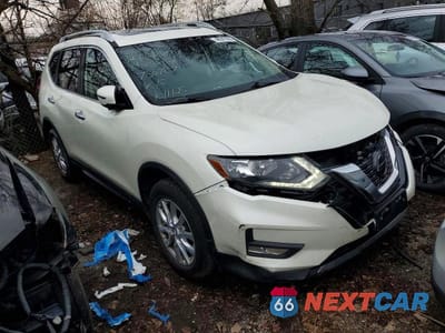 2019 NISSAN ROGUE S 5N1AT2MVXKC750757 - główne zdjęcie licytacji z USA - miniatura
