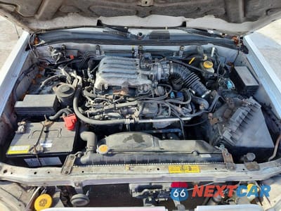 Zdjęcie 11 z 12 samochodu: 2003 NISSAN PATHFINDER SE VIN:JN8DR09X13W700106 - miniatura