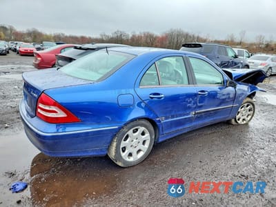 Trzecie zdjęcie samochodu z tyłu: 2005 MERCEDES-BENZ C 320 4MATIC VIN:WDBRF84J25F603218 - miniatura