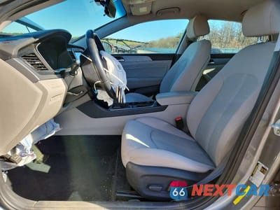 Zdjęcie 7 z 12 samochodu: 2018 HYUNDAI SONATA SEL VIN:5NPE34AF6JH645988 - miniatura