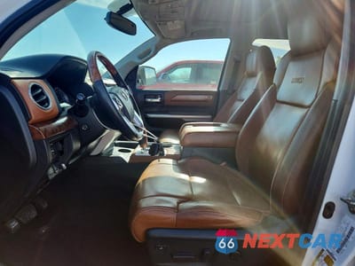 Zdjęcie 7 z 13 samochodu: 2014 TOYOTA TUNDRA 1794 EDITION VIN:5TFAW5F15EX394948 - miniatura