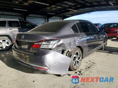 Trzecie zdjęcie samochodu z tyłu: 2016 HONDA ACCORD LX VIN:1HGCR2F30GA107586 - miniatura