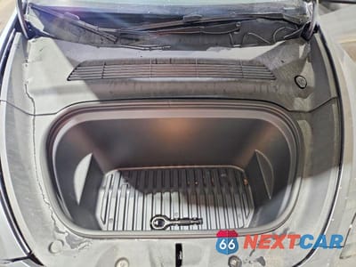Zdjęcie 11 z 12 samochodu: 2024 TESLA MODEL Y VIN:7SAYGDEE7RA290469 - miniatura