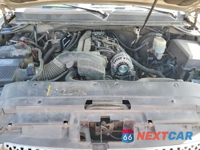 Zdjęcie 11 z 11 samochodu: 2010 GMC YUKON DENALI VIN:1GKUKEEF9AR287121 - miniatura