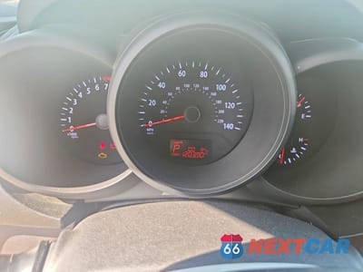 Zdjęcie 9 z 11 samochodu: 2012 KIA SOUL BASE VIN:KNDJT2A50C7436926 - miniatura