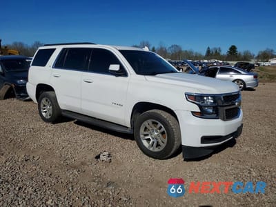 Czwarte zdjęcie samochodu z boku: 2015 CHEVROLET TAHOE K1500 LT VIN:1GNSKBKC6FR510077 - miniatura