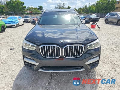 Piąte zdjęcie samochodu w środku: 2019 BMW X3 XDRIVE30I VIN:5UXTR9C55KLE21309 - miniatura