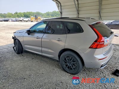Drugie zdjęcie samochodu z przodu: 2022 VOLVO XC60 T8 RECHARGE R-DESIGN VIN:YV4BR0DMXN1909843 - miniatura