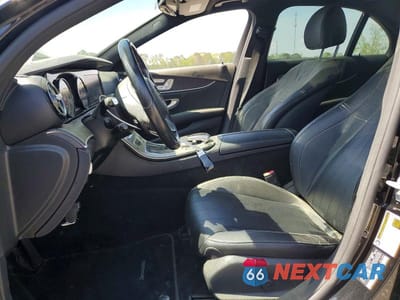 Zdjęcie 7 z 11 samochodu: 2017 MERCEDES-BENZ E 300 VIN:WDDZF4JB6HA011125 - miniatura