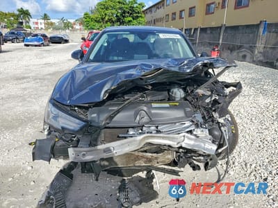 Piąte zdjęcie samochodu w środku: 2019 AUDI A4 PREMIUM VIN:WAUGMAF40KN001445 - miniatura
