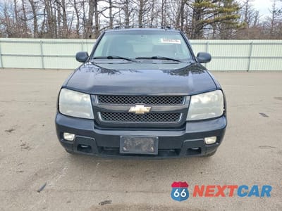 Piąte zdjęcie samochodu w środku: 2009 CHEVROLET TRAILBLAZER LT VIN:1GNDT33S392102635 - miniatura