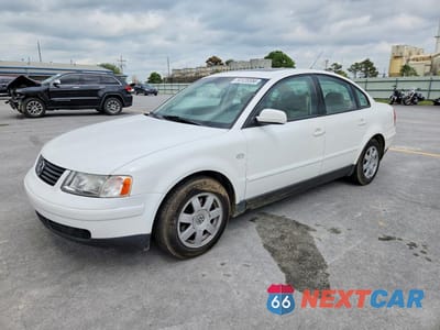 1999 VOLKSWAGEN PASSAT GLX WVWPD63B0XE491640 - główne zdjęcie licytacji z USA - miniatura