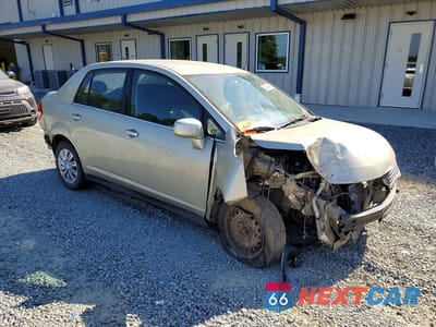 Czwarte zdjęcie samochodu z boku: 2008 NISSAN VERSA 1.8 S VIN:3N1BC11E68L389745 - miniatura