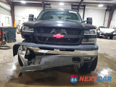 Piąte zdjęcie samochodu w środku: 2005 CHEVROLET SILVERADO K1500 VIN:2GCEK13T151380649 - miniatura